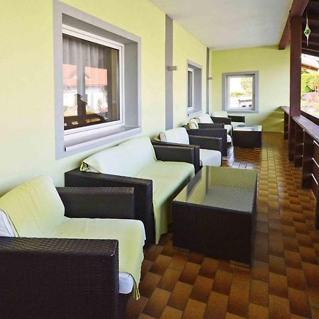 Gemuetliches Apartment In Ruhelage Villach Esterno foto